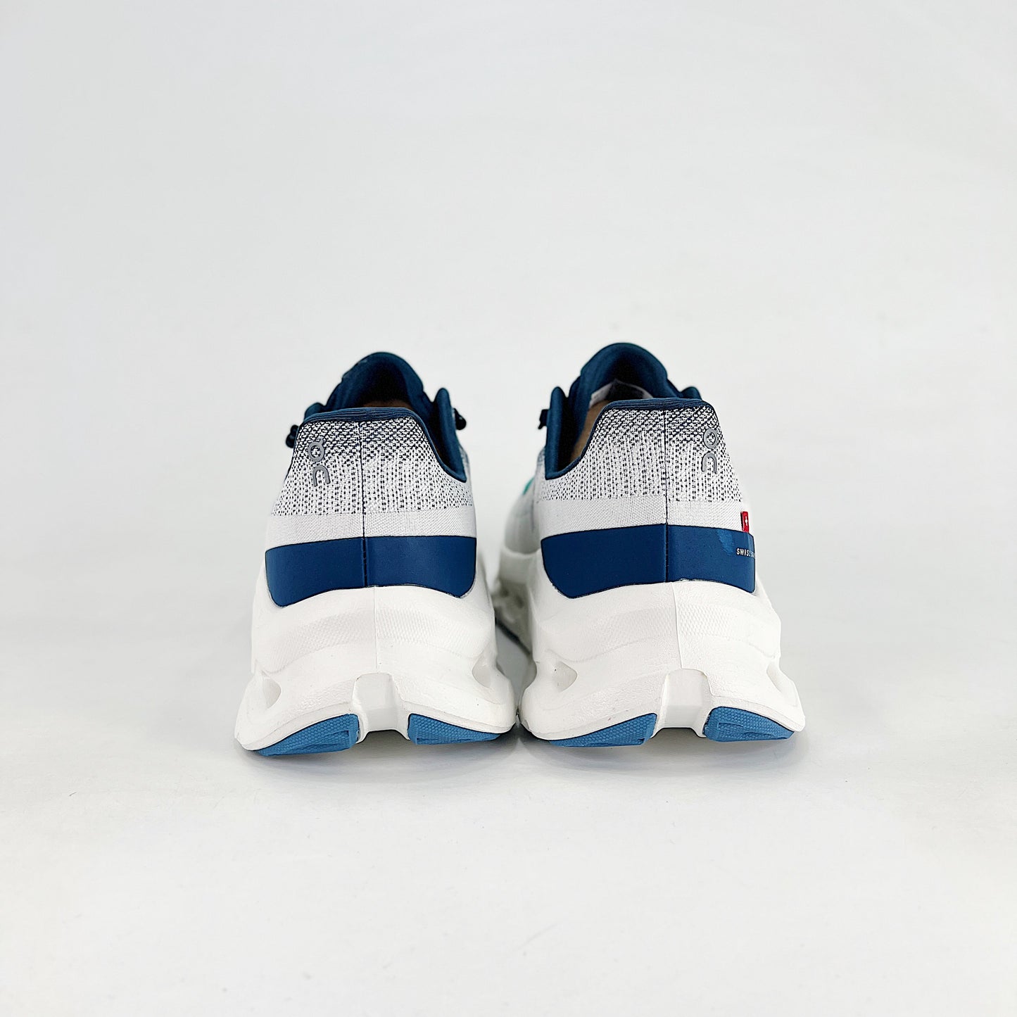 On Running Cloudeclipse – Grey & Navy Blue Unisex High-Performance Road Running Shoes