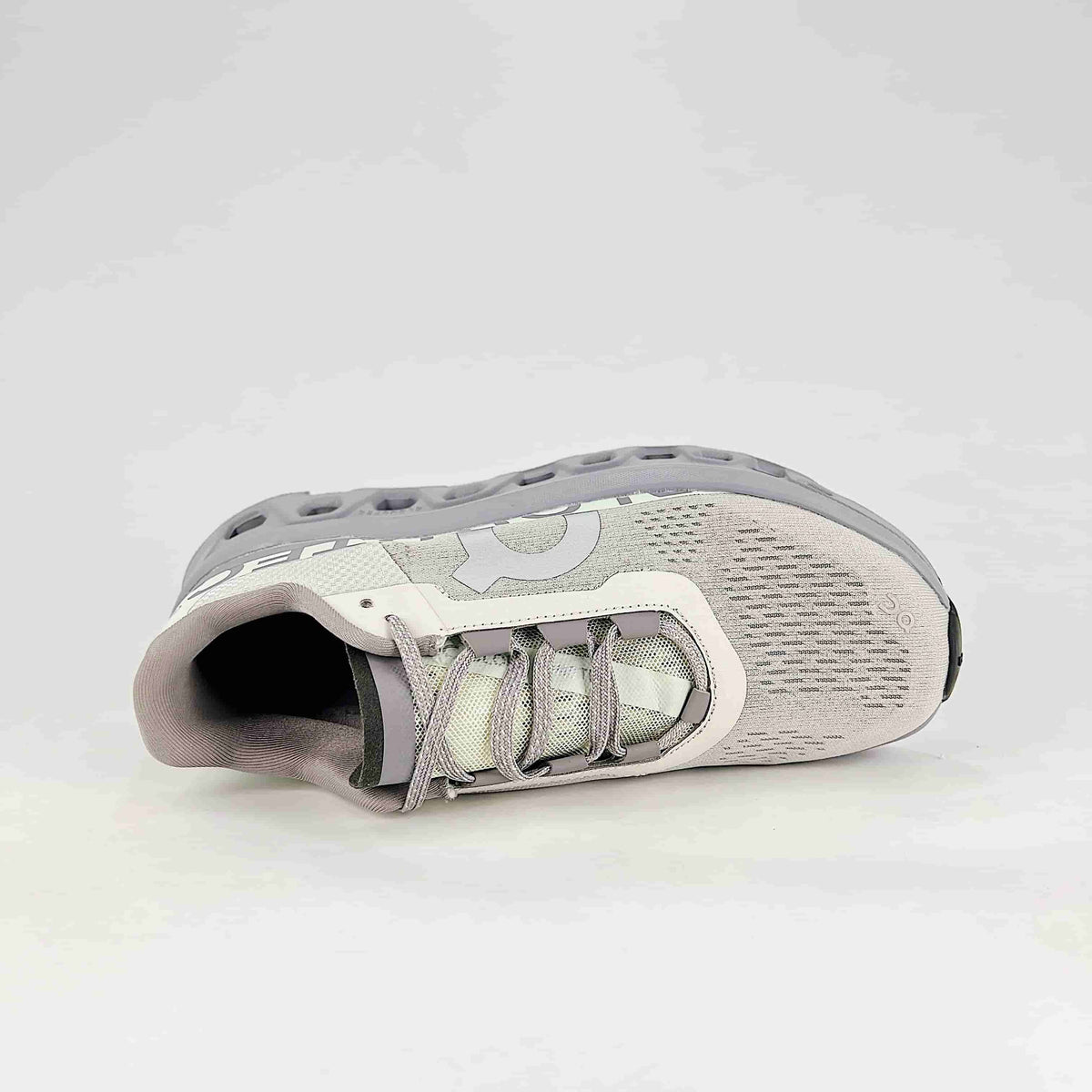 On Cloudmonster – Unisex Lightweight Breathable Supportive Maximum Cushioning Running Shoes | White & Lavender Gray