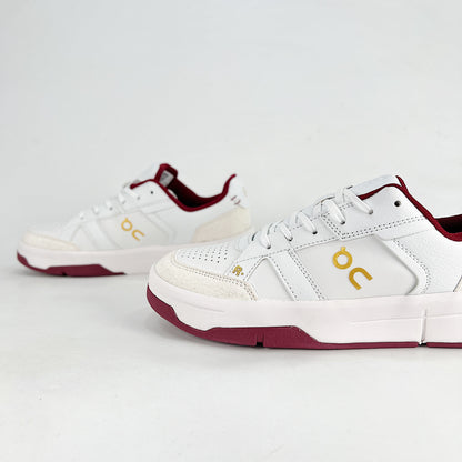 On The Roger Advantage – Triple White Unisex Premium Leather Retro Tennis Lifestyle Sneakers