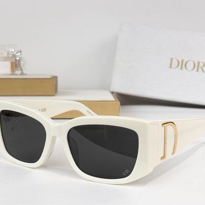 D**R Signature Rectangle Sunglasses | Glossy Black Acetate Frame & Gold D Logo