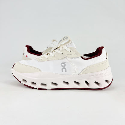 On The Roger Wildcard – White & Cream Unisex Premium Retro Tennis Comfortable Versatile Lifestyle Sneakers