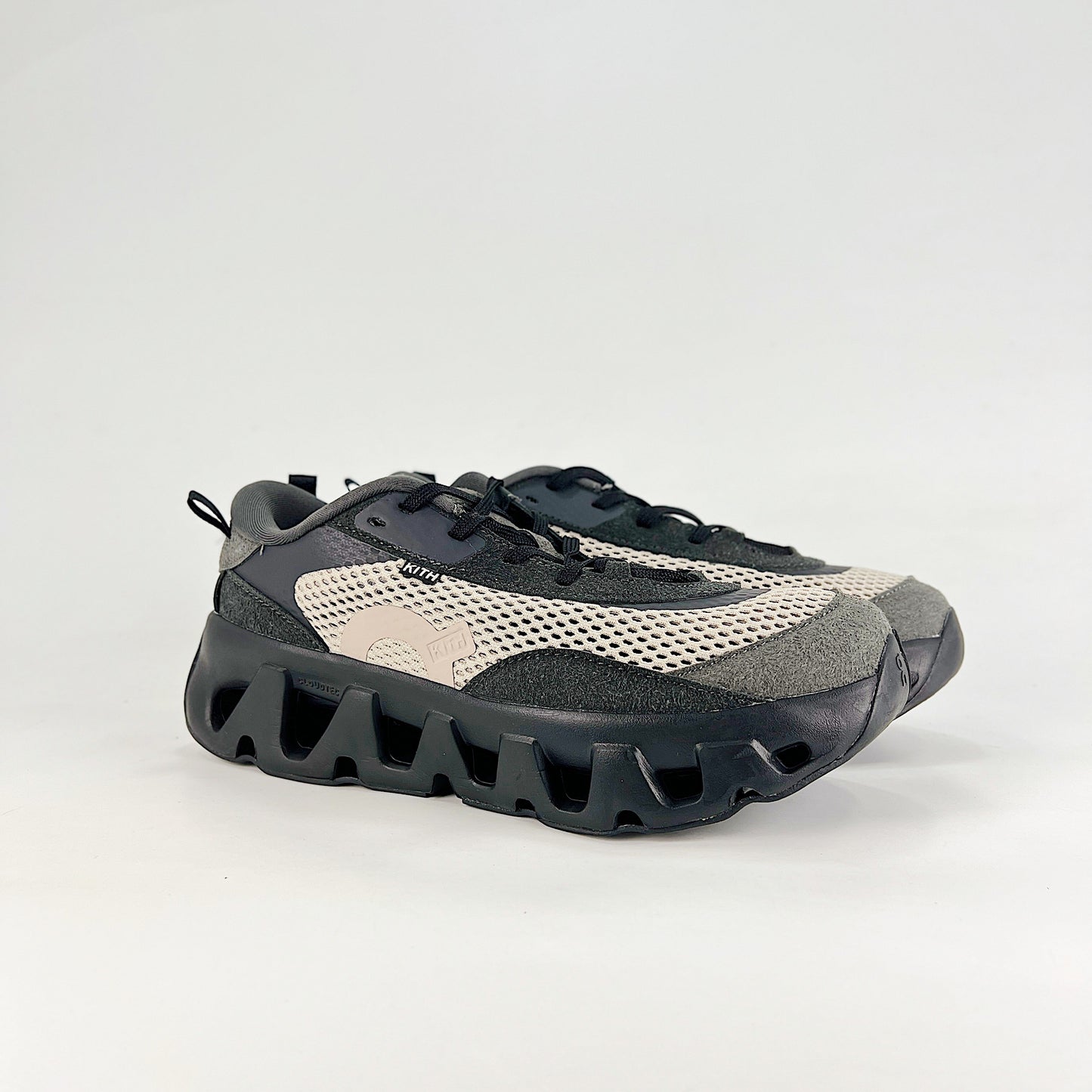 On Running x KITH Cloudrift – Charcoal Grey & Cream Unisex Limited Edition Lifestyle Shoes