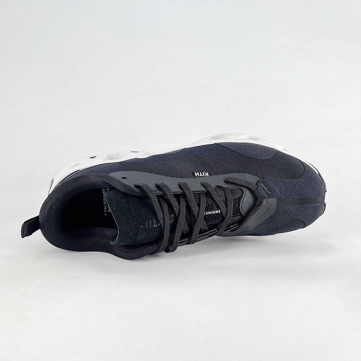 On x Kith Cloudswift – All Black & White Unisex Premium Collaboration Lifestyle Sneakers