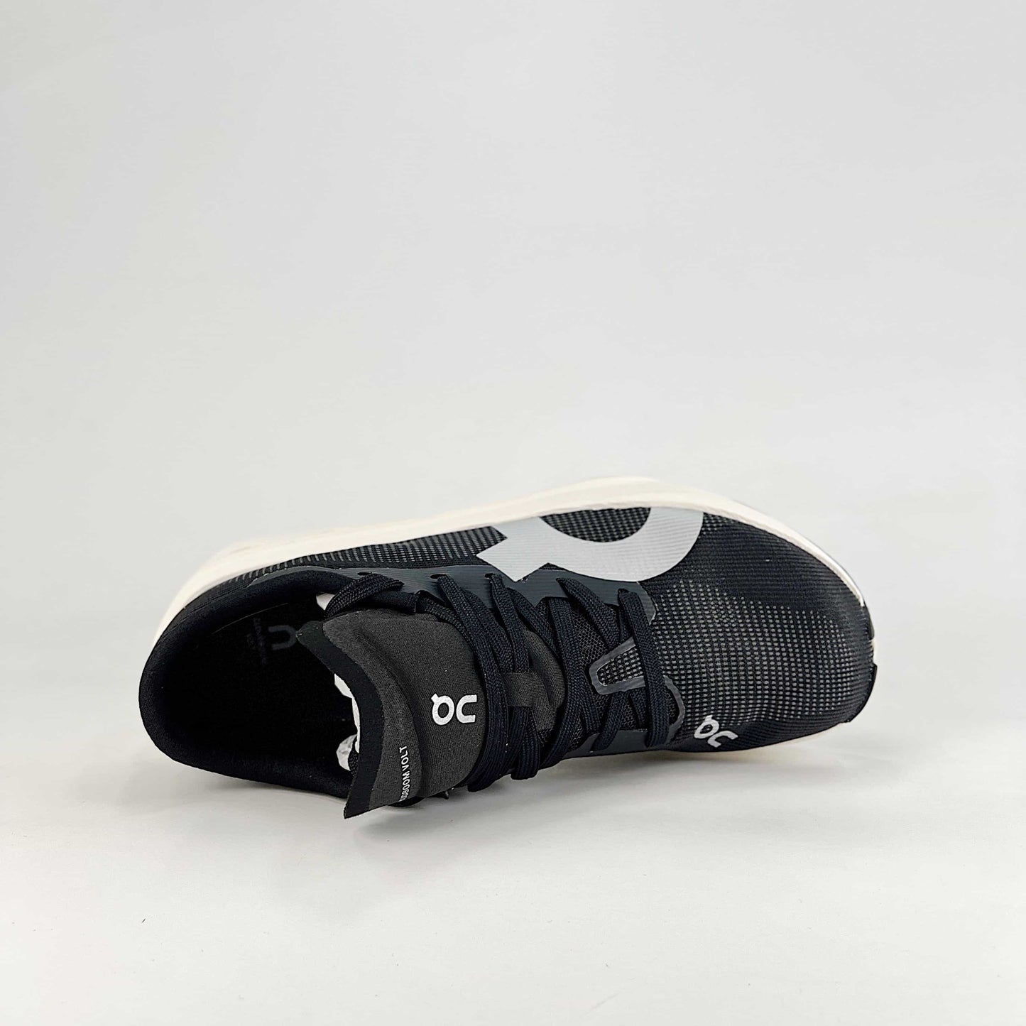 On Running Cloudeclipse – Black & White Men's High-Performance Running Shoes