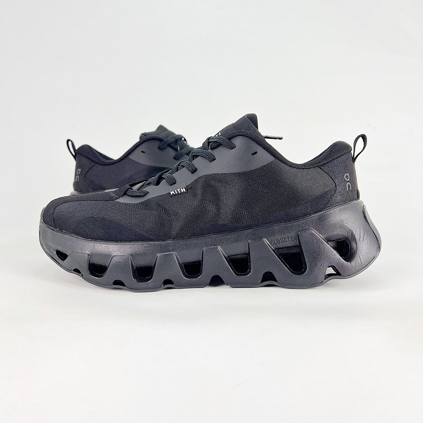 On x Kith Cloudswift – Triple Black Unisex Premium Collaboration Lifestyle Sneakers