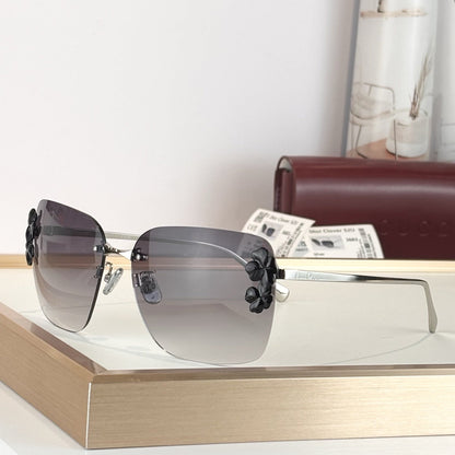 D**R Rimless Square Sunglasses | Silver Metal Temples, 3D Black Floral Detail & Grey Gradient Lenses