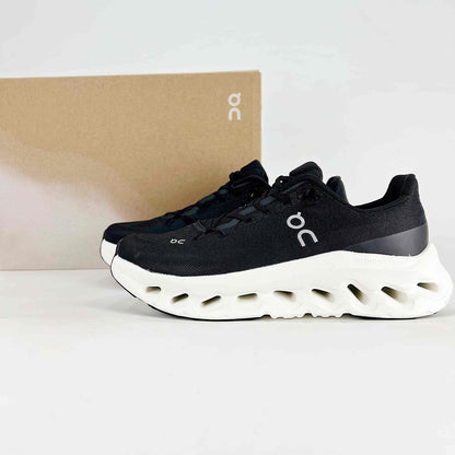 On Running Cloudeclipse – Black & White Unisex High-Performance Road Running Shoes