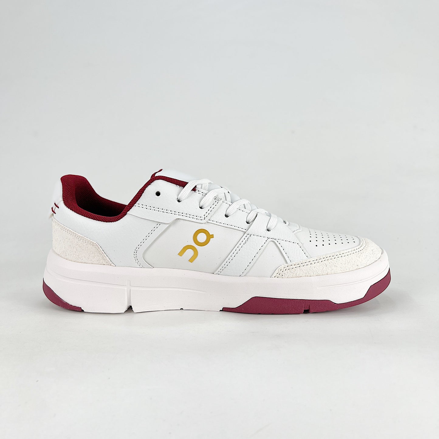 On The Roger Advantage – Triple White Unisex Premium Leather Retro Tennis Lifestyle Sneakers（副本）