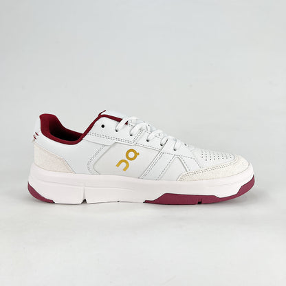 On The Roger Advantage – Triple White Unisex Premium Leather Retro Tennis Lifestyle Sneakers
