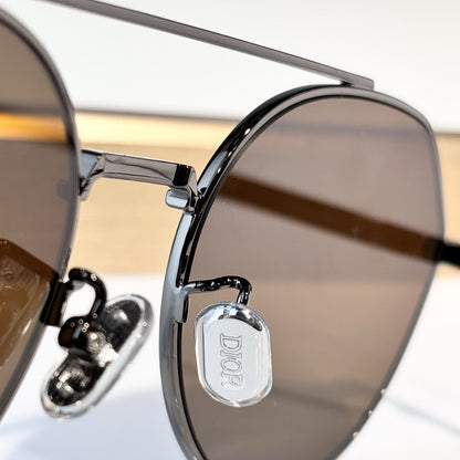 D**R Round Sunglasses | Gunmetal Double-Bridge Metal Frame & Brown Gradient Lenses