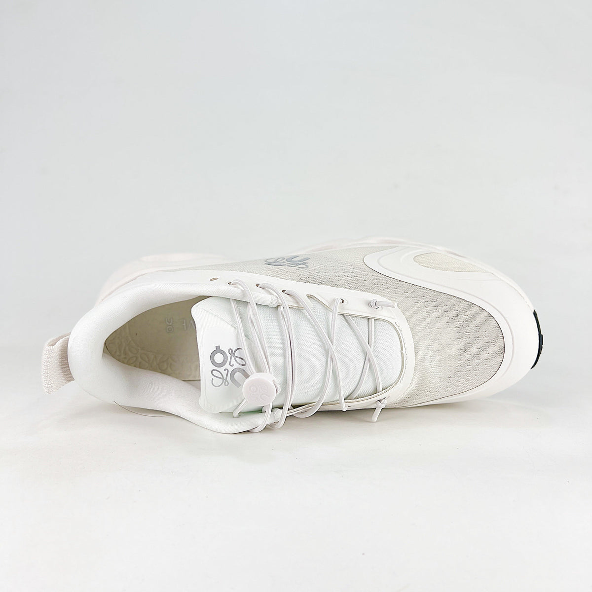Loewe × On Cloudsolo – Unisex Lightweight Breathable Luxury Collaborative Running Shoes | White & Pearl Gray