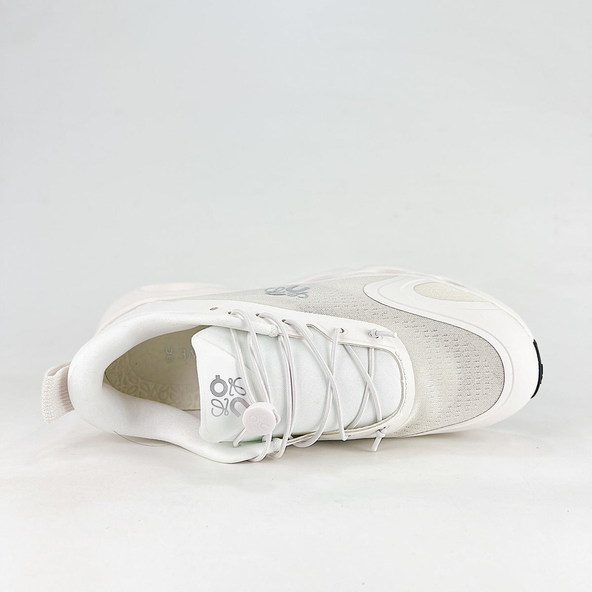 Loewe × On Cloudsolo – Unisex Lightweight Breathable Luxury Collaborative Running Shoes | White & Pearl Silver
