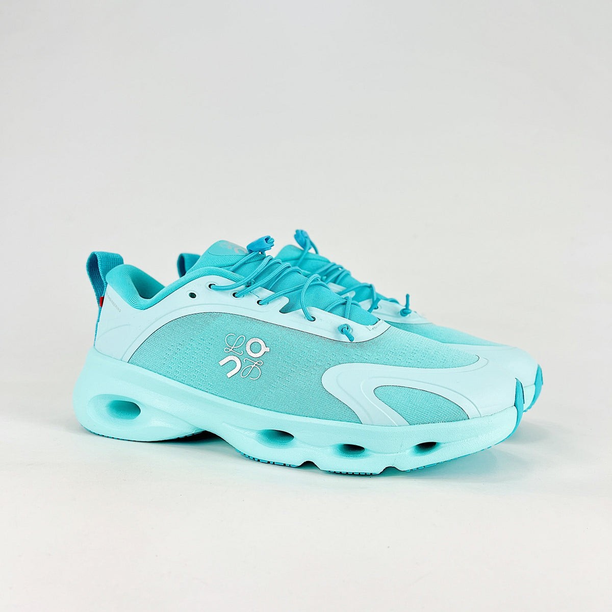On Cloudsolo – Unisex Lightweight Breathable Luxury Running Shoes | Mint Blue & Aqua