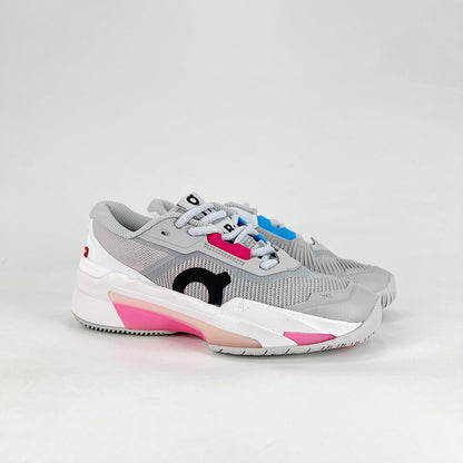 On THE ROGER Pro Fire – Women's Breathable Non-Slip Low-Top Tennis Shoes | Gray & Hot Pink