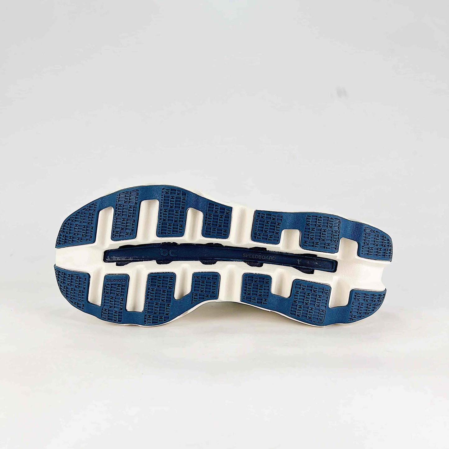 On Cloudswift K-Tech – White & Navy Blue Unisex Lightweight Comfortable Versatile Lifestyle Sneakers