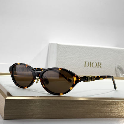 D**R Oval Cat-Eye Sunglasses | 6 Colors incl. Crystal Grey, Transparent Champagne & Black, 3D DIOR Letter Hinge in Gold or Crystal-Set, Flat Dark Lenses