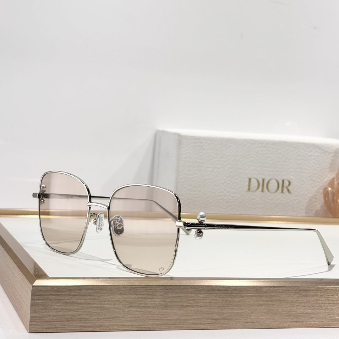 D**R Oversized Square Sunglasses | Gold Metal Frame, Double Pearl Hinge, Multi-Gradient Lenses | 6 Colors