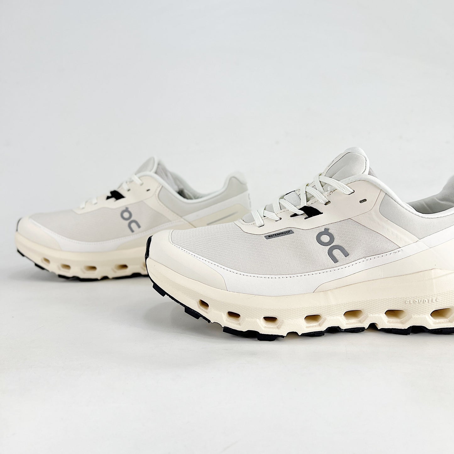 On Running Cloudnova Waterproof – All White Unisex Waterproof Lifestyle Running Shoes