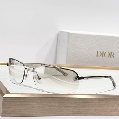 D**R Rimless Sunglasses | Silver Metal Frame, Elongated Rectangle Lens & Clear Gradient Tint | Multiple Colors