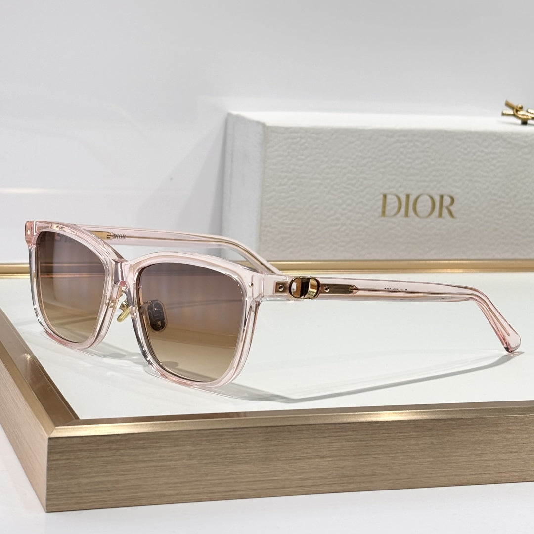 D**R 30Montaigne S9U Square Sunglasses | Black Acetate Frame, Grey Gradient Lenses, Gold CD Badge Hinge | Multiple Colors