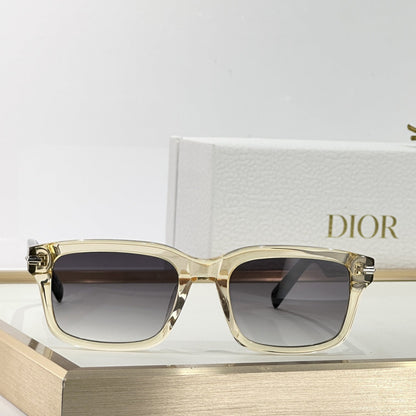 D**R BlackSuit Square Sunglasses | Crystal Acetate Frame, Tortoise Temples & Grey Gradient Lenses