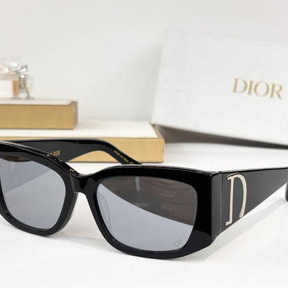 D**R Signature Rectangle Sunglasses | Glossy Black Acetate Frame & Gold D Logo