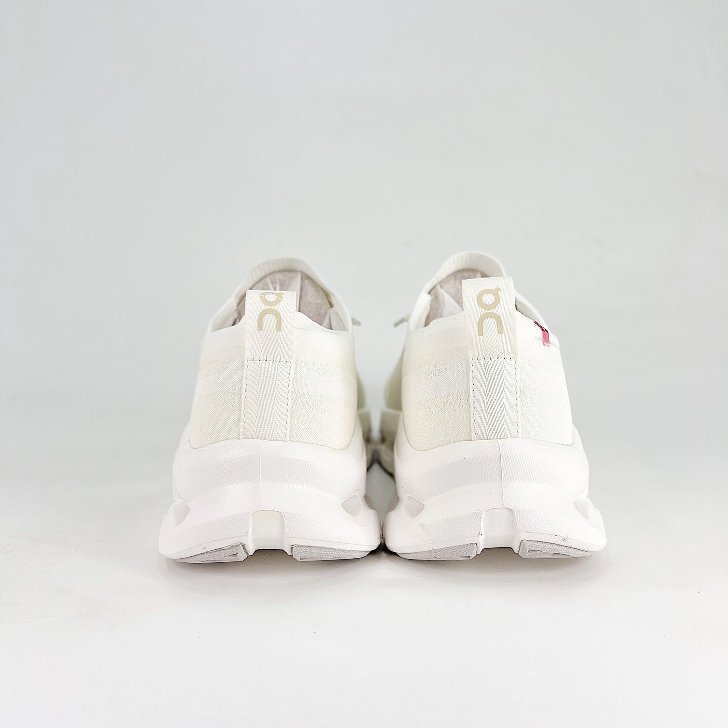 On Running Cloudeclipse – All White & Mint Unisex High-Performance Road Running Shoes