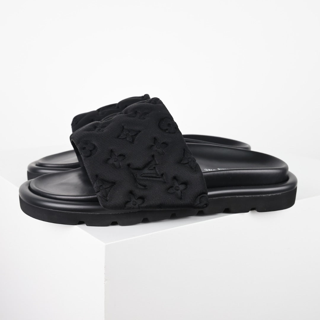 L***V All-Black Quilted Diamond Texture Wide Strap Slide Sandals — Spring Summer Boutique Limited Edition