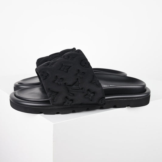 L***V All-Black Quilted Diamond Texture Wide Strap Slide Sandals — Spring Summer Boutique Limited Edition