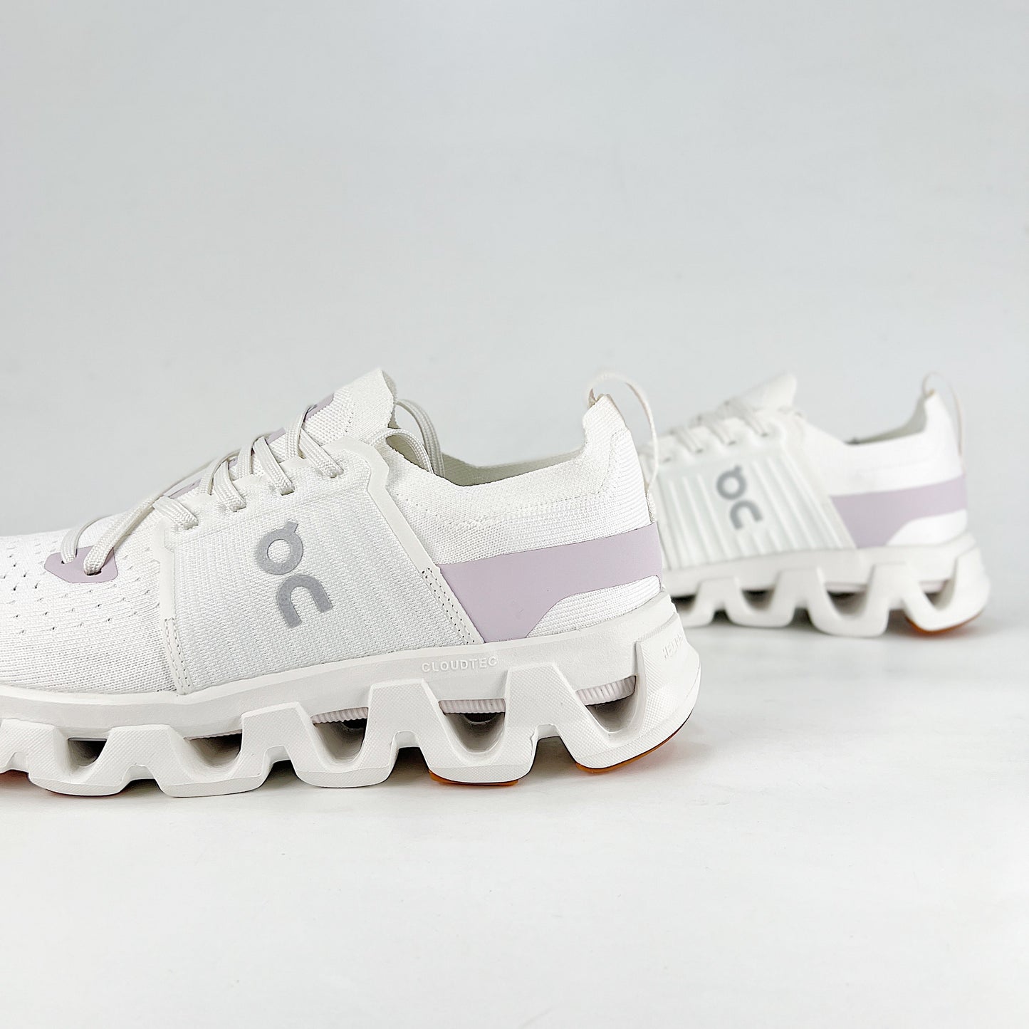 On Cloudswift 4 – White & Lavender Pink Women’s Lightweight Breathable Comfortable Running Shoes