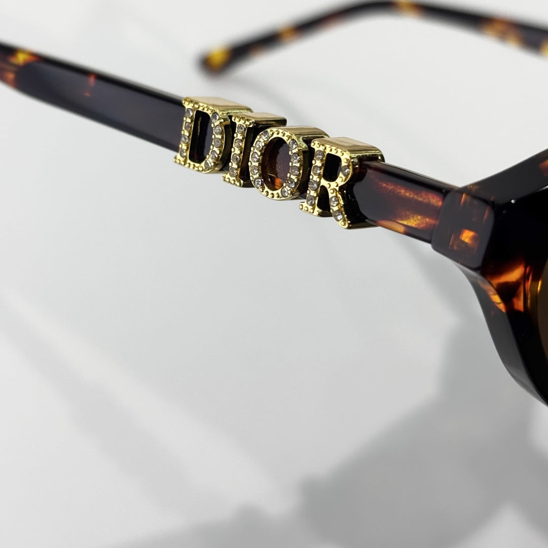 D**R Oval Cat-Eye Sunglasses | 6 Colors incl. Crystal Grey, Transparent Champagne & Black, 3D DIOR Letter Hinge in Gold or Crystal-Set, Flat Dark Lenses