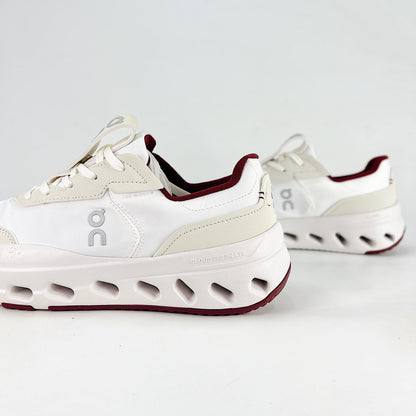 On The Roger Wildcard – White & Cream Unisex Premium Retro Tennis Comfortable Versatile Lifestyle Sneakers