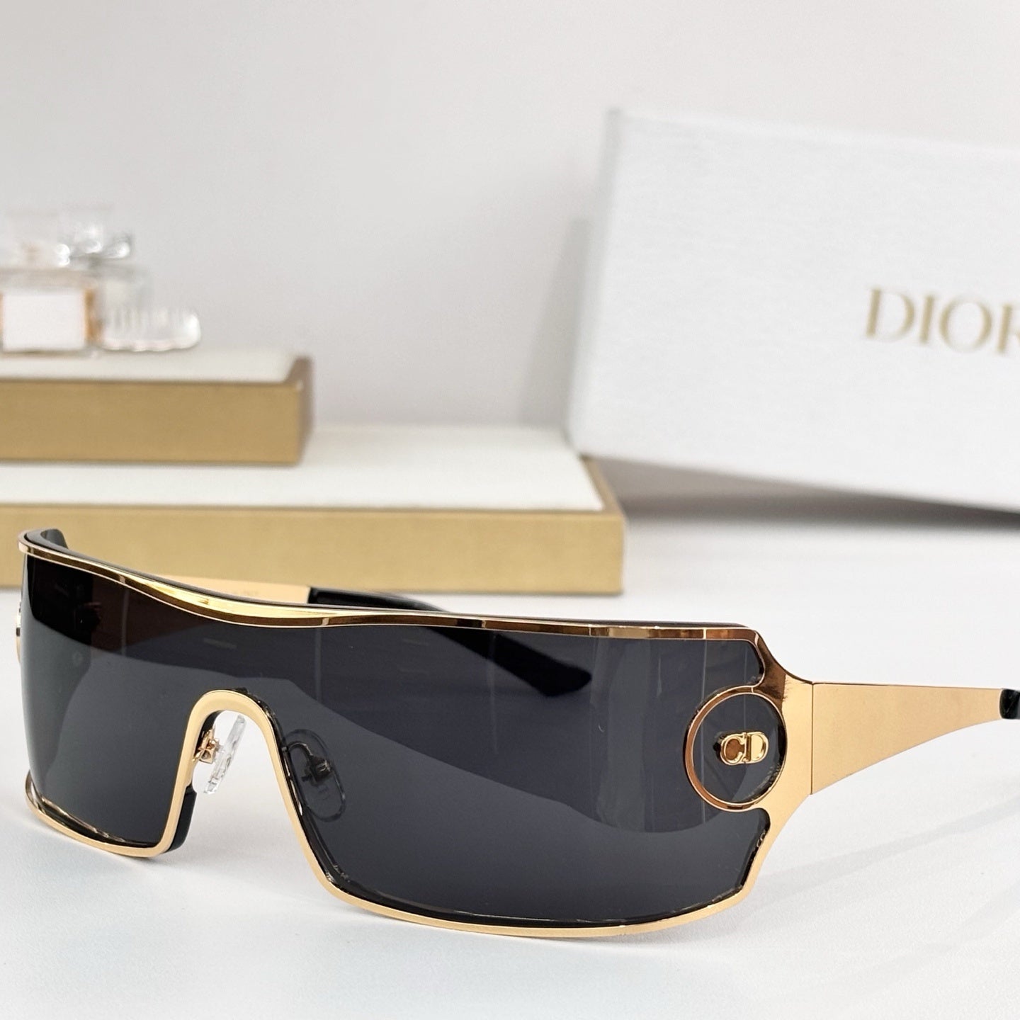 D**R Shield Wraparound Sunglasses | One-Piece Lens, Metal Frame, CD Circle Badge Temple, Silver & Gold | 6 Colors
