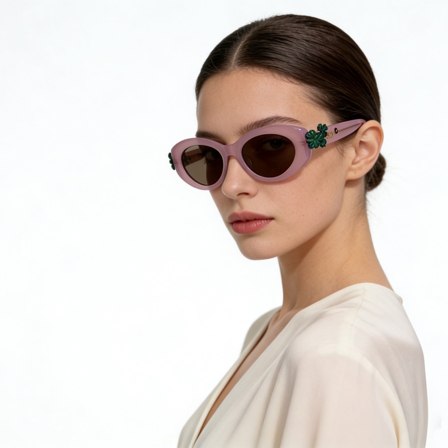 D**R Cat-Eye Oval Sunglasses | Glossy Black Acetate Frame, 3D Floral Detail & Grey Gradient Lenses