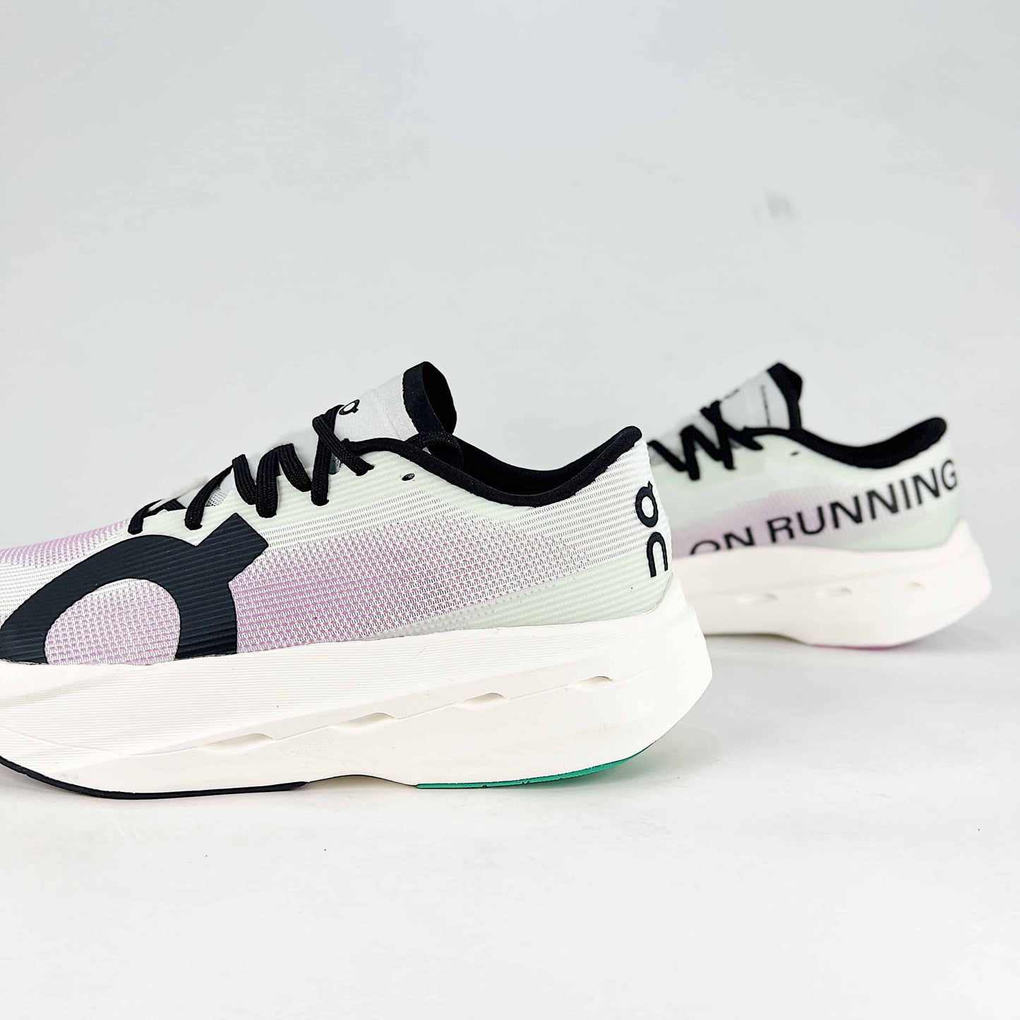 On Running Cloudboom Echo – White & Lavender Women's Lightweight Racing Shoes