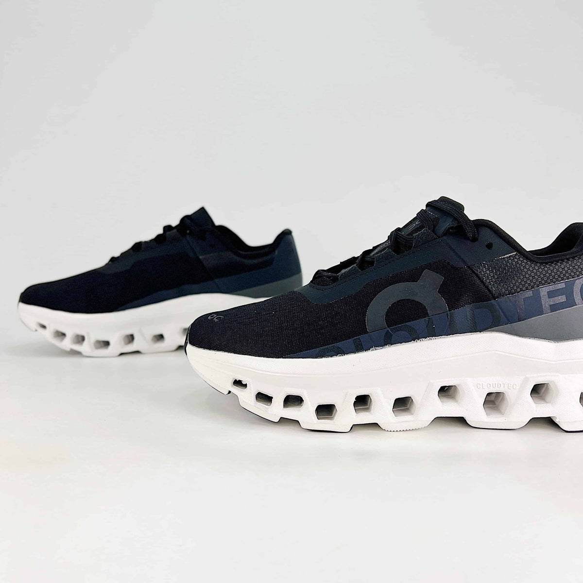 On Cloudmonster – Unisex Lightweight Breathable Supportive Maximum Cushioning Running Shoes | Black & White
