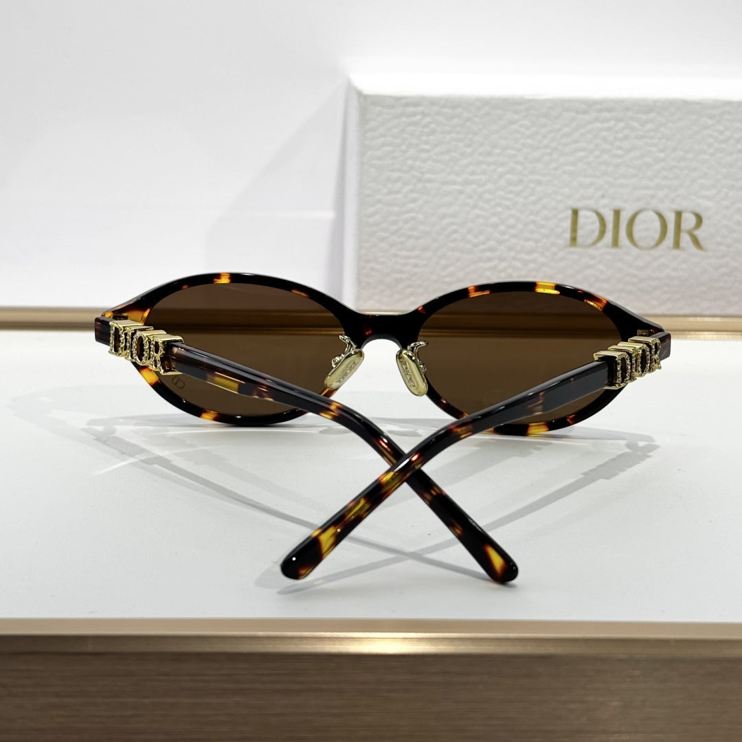 D**R Oval Cat-Eye Sunglasses | 6 Colors incl. Crystal Grey, Transparent Champagne & Black, 3D DIOR Letter Hinge in Gold or Crystal-Set, Flat Dark Lenses